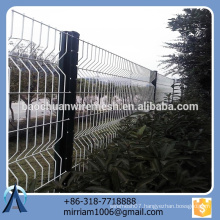 hot sale new design high quality competitive price pvc coated garden fence triangle bending fence